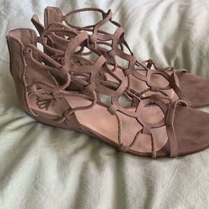 Small wedge tan sandals